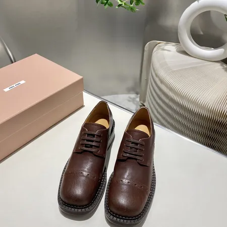 ミュウミュウ ビジネスシューズ