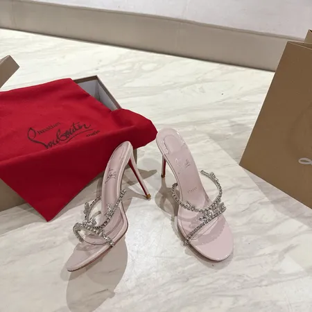 クリスチャン・ルブタン サンダル