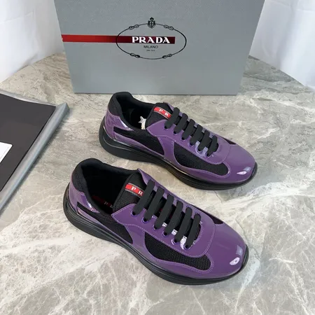 プラダ スニーカー
