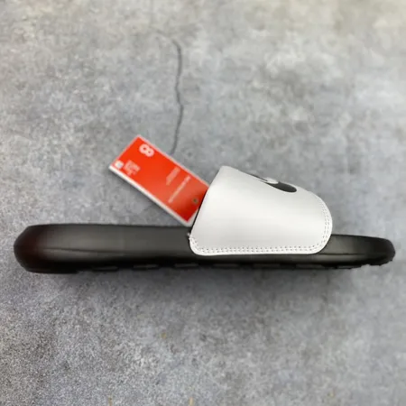 ナイキ スリッパ