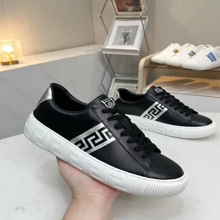 ヴェルサーチ カジュアルシューズ