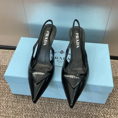 プラダ サンダル