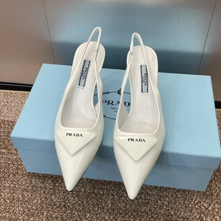 プラダ サンダル