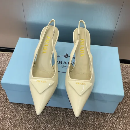 プラダ サンダル