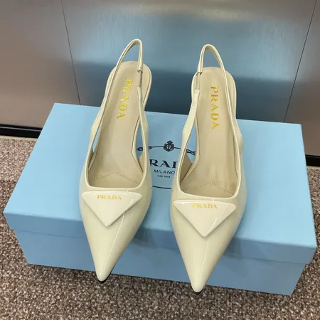 プラダ サンダル