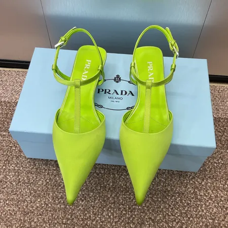 プラダ サンダル