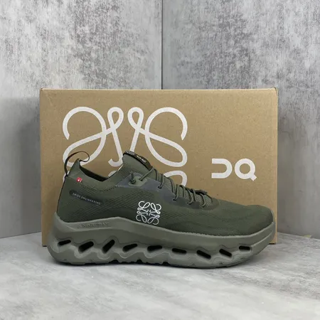 ロエベ スニーカー