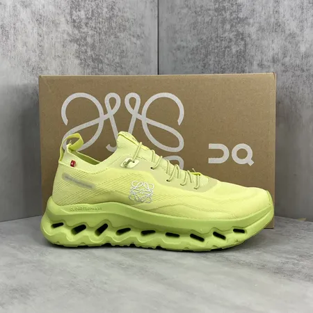 ロエベ スニーカー