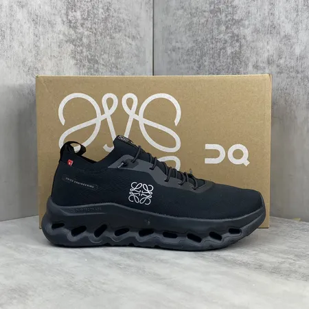 ロエベ スニーカー