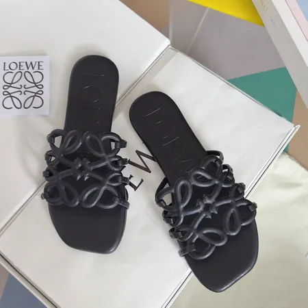 ロエベ スリッパ