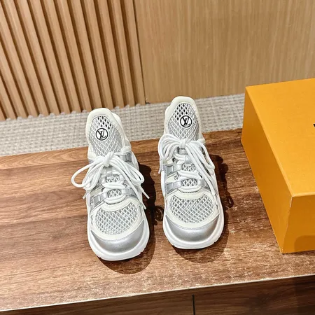 ルイヴィトン スニーカー