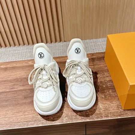 ルイヴィトン スニーカー