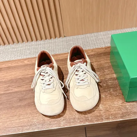 ボッテガ ヴェネタ スニーカー