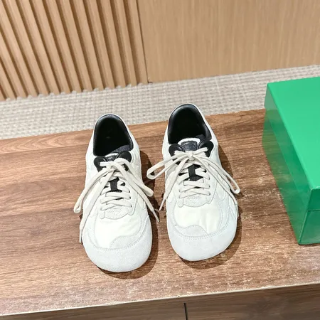 ボッテガ ヴェネタ スニーカー