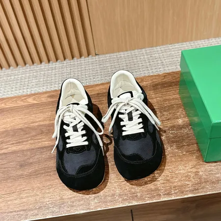 ボッテガ ヴェネタ スニーカー