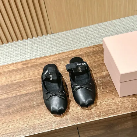 ミュウミュウ スリッパ