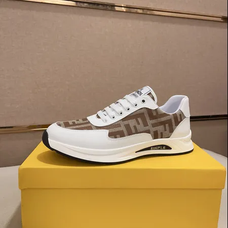 フェンディ スニーカー