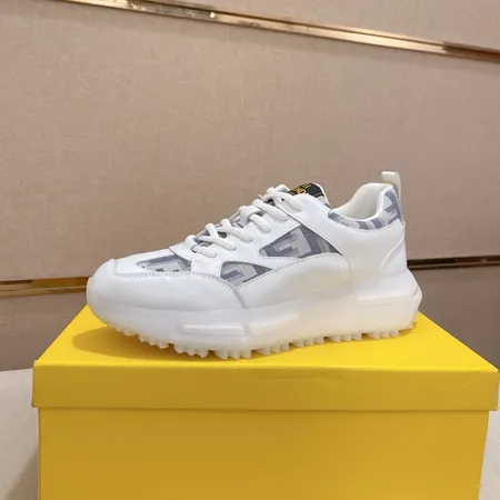 フェンディ スニーカー