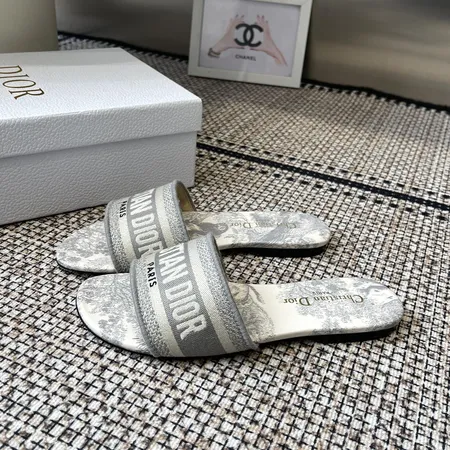 ディオール スリッパ