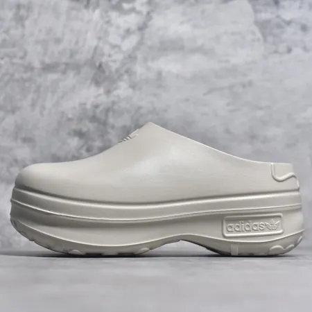 アディダス スリッパ