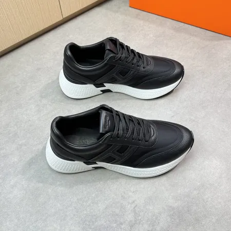 エルメス スニーカー