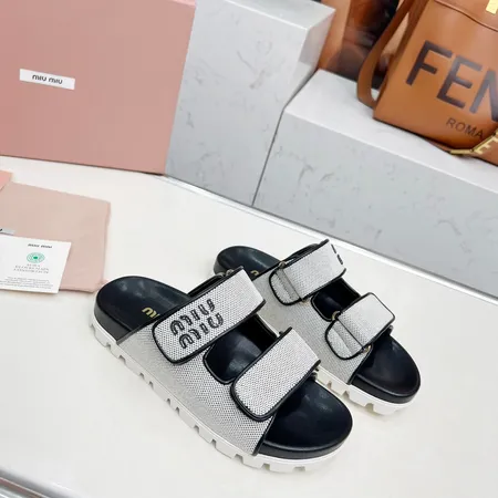 ミュウミュウ サンダル