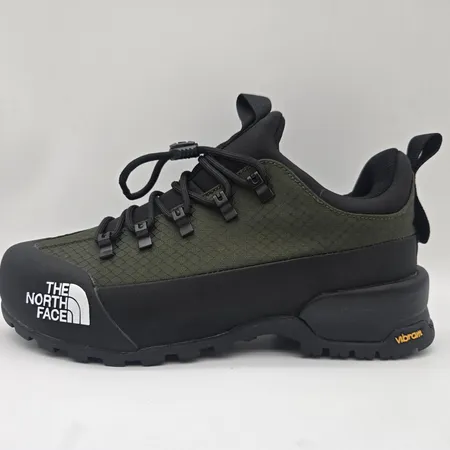 ノースフェイス スニーカー