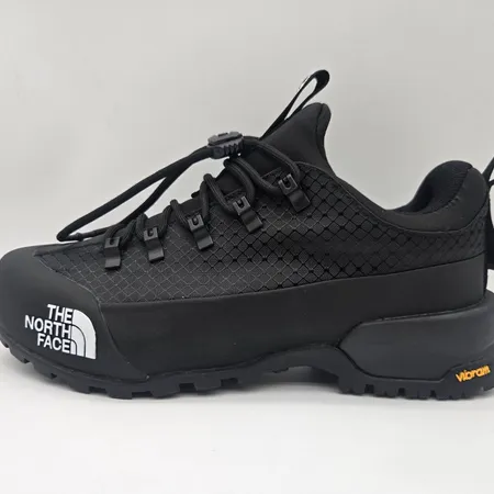 ノースフェイス スニーカー