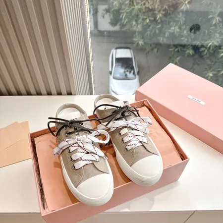 ミュウミュウ スリッパ