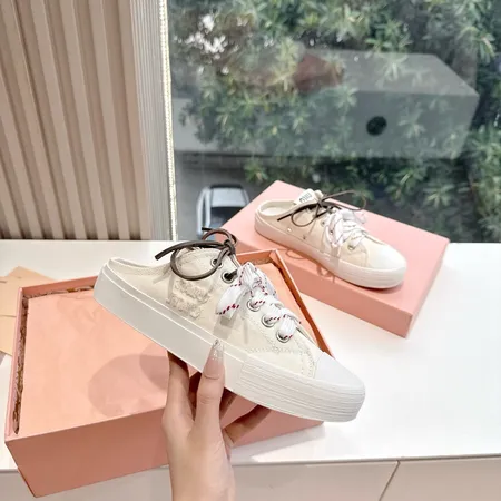 ミュウミュウ スリッパ