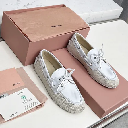 ミュウミュウ カジュアルシューズ