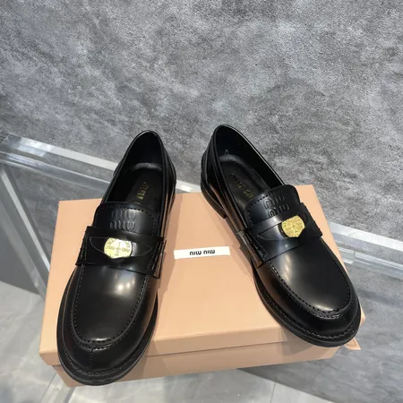 ミュウミュウ ビジネスシューズ