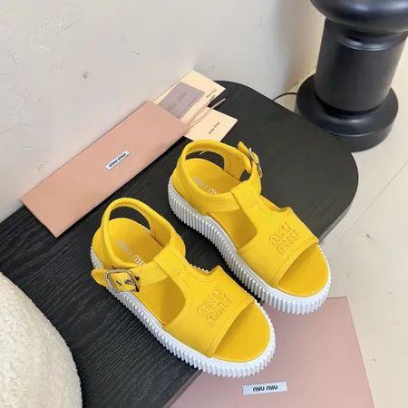 ミュウミュウ サンダル