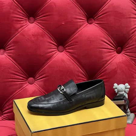 フェンディ ビジネスシューズ