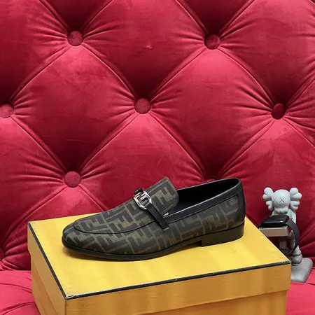 フェンディ ビジネスシューズ