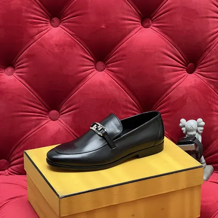 フェンディ ビジネスシューズ