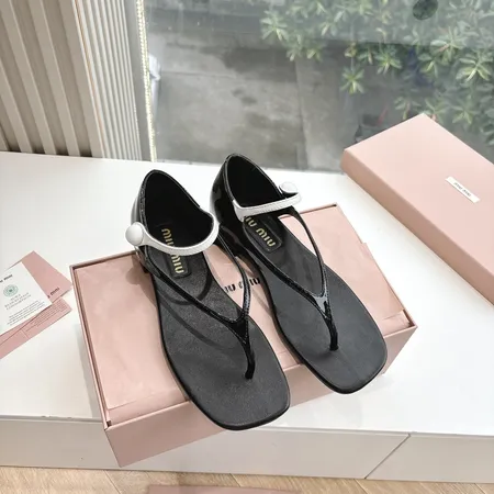 ミュウミュウ サンダル