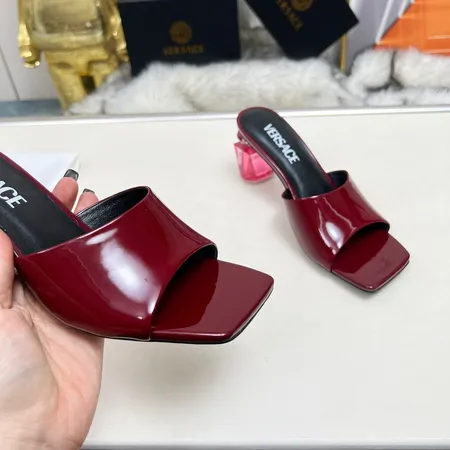 ヴェルサーチ サンダル