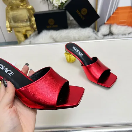 ヴェルサーチ サンダル