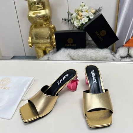 ヴェルサーチ サンダル