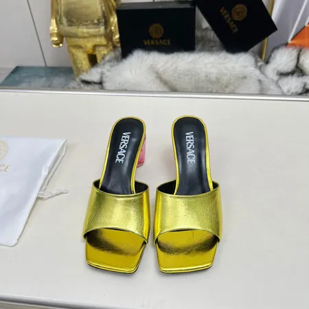 ヴェルサーチ サンダル