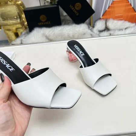 ヴェルサーチ サンダル