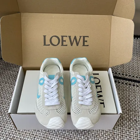 ロエベ スニーカー
