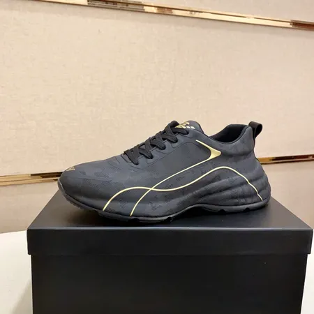 アルマーニ スニーカー