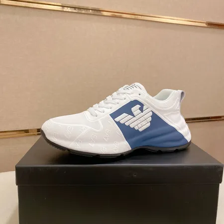 アルマーニ スニーカー