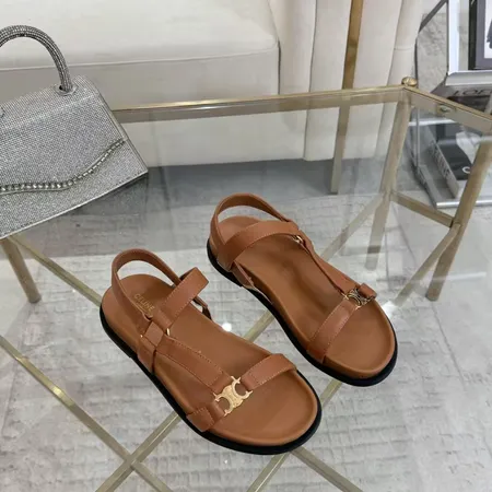 セリーヌ サンダル