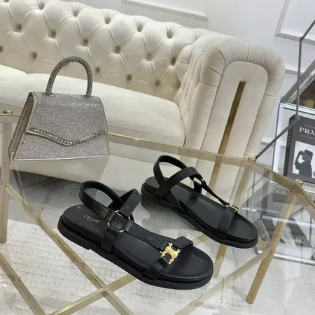 セリーヌ サンダル