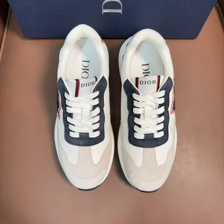 ディオール スニーカー