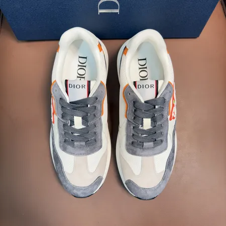 ディオール スニーカー