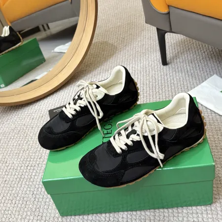 ボッテガ ヴェネタ スニーカー